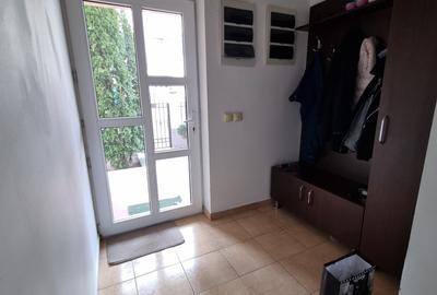 Casă individuală cu 6 camere în Central