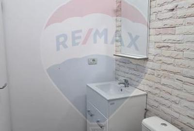 Apartament cu 3 camere de închiriat - 9