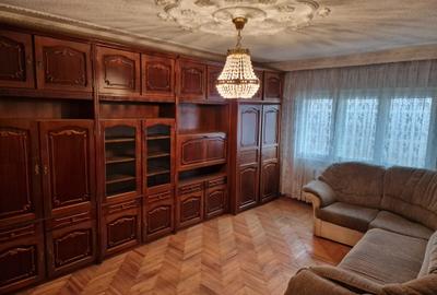 De Vanzare Apartament 3 camere decomandat Obcini