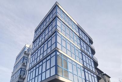 Birou, de 109.00 mp, în Domenii