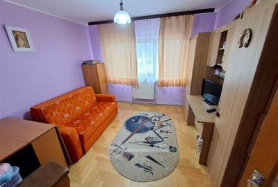 Liber, apartament 3 camere, Nicolina 2, baie cu geam, 60 mp utili - 5