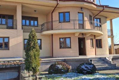 Vila D+P+E  ,  Suprefata construita desfasurata=657mp + teren, S=1076 MP. - 1