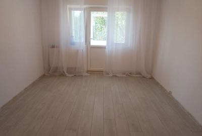 Apartament de 3 camere, etaj 2/4, zona Alexandru cel Bun - 2