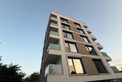 APARTAMENT CENTRAL BLOC NOU, PARTER, PRETABIL SPATIU COMERCIAL - 1