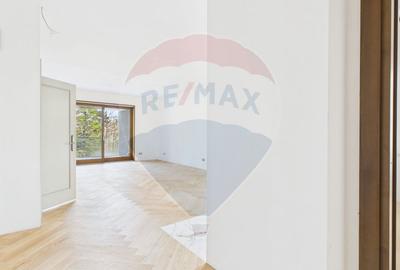 Apartament parter cu 2 camere, curte proprie in inima padurii - Sinaia - 12