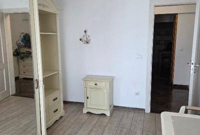 Vând apartament 3 camere Pod Nicolina - 10