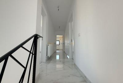 Vila Individuala / Intrare in comuna Berceni / 4 Camere / 3 Bai - 10