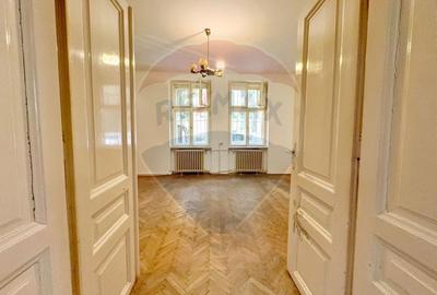 Casă / Vilă cu 6 camere de vânzare în zona Elisabetin - 19