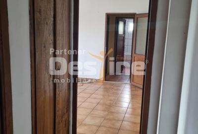 Apartament de vanzare CU 3 CAMERE LA 5 CALARASI - 4