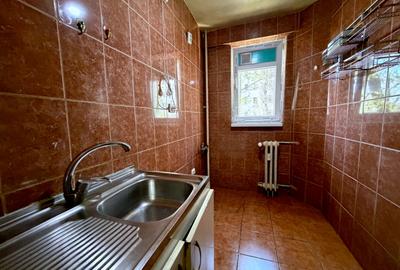 2 camere – etaj 2 – bloc reabilitat – IDEAL INVESTITIE / renovare | Str. Luica - 6