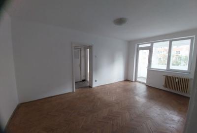 Proprietar, vand apartament 2 camere Crangasi - 1