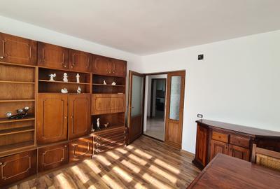 Vila P+1+M  in Adjud  zona linistita - pentru 1, 2 sau 3 familii - 5