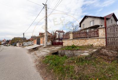 Casa la tara cu teren generos in zona Calinesti-Ciocanesti -Jud. Arges! - 8