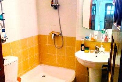 Apartament 4 camere decomandat su.84mp.Faleza Nord Pescarie - 9