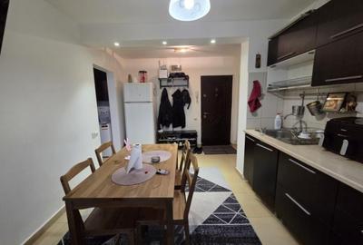 Apartament cu 2 camere decomandat, mobilat în Titan