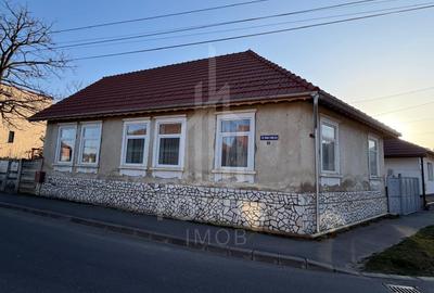 Casa cu teren de vânzare în Ocna Sibiului – zona Vis-a-Vis de Ștrand - 1