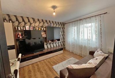 Apartament cu 2 camere decomandat în Cetate