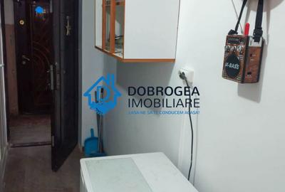 GARSONIERA , ETAJ 3,  BAIE PROPRIE  ,SUPRAFATA 11 MP . - 6