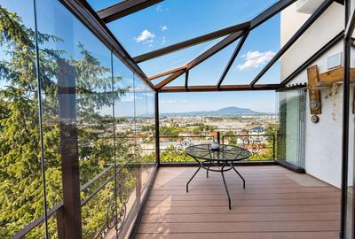 Casă cu 4 camere, priveliște panoramică, terasă, grădină si foisor - 1