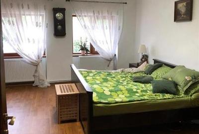 2 Case renovate, gata de mutat. Zona Vulcan - 3