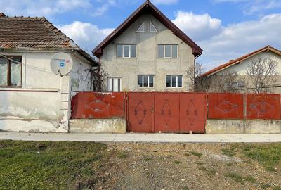 Casă individuală cu 5 camere în Ianova