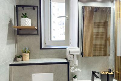 VAND APARTAMENT 3 CAMERE, MODIFICAT DIN 2 CAMERE, UNIVERSITATE - 35