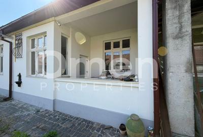 Casa renovata cu curte pentru inchiriere, zona Centrul Vechi - 13