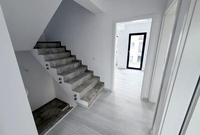 Casa P+1+M. 7 camere. Pozitie stradala - 16
