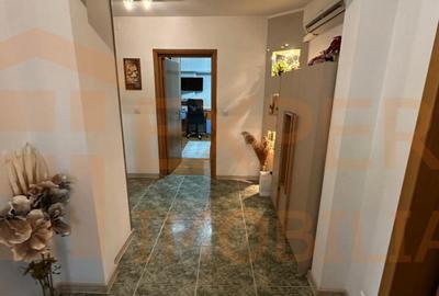 Apartament 3 camere, vedere bilaterală – Zona Trocadero, Constanta; COMISION 0% - 15