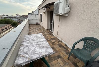 3 Camere - Centrul Vechi - Strada Doamnei - Centrala Imobil - Terasa 20 mp - 17