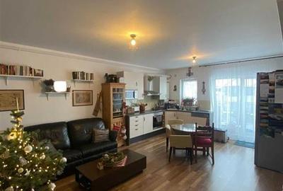 Apartament cu 4 camere semidecomandat, mobilat în Aeroport