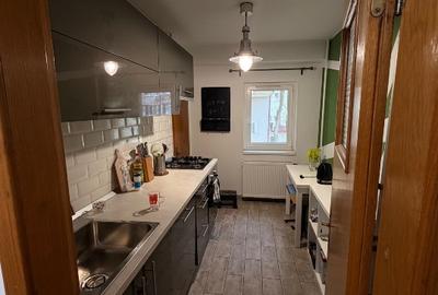 Apartament 3 camere - in bloc de 4 etaje, loc parcare inclus - 14