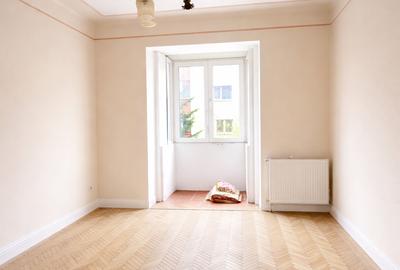 Apartament  trei camere  etajul 1 - 4