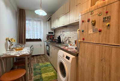 Apartament in zona Parcul Poligon,parcare,parter inalt - 1