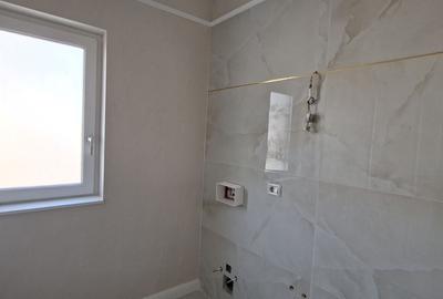 Duplex spatios cu garaj si pereti dublii - 8