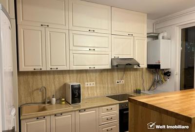 Apartament cu 3 camere, mobilat în Central