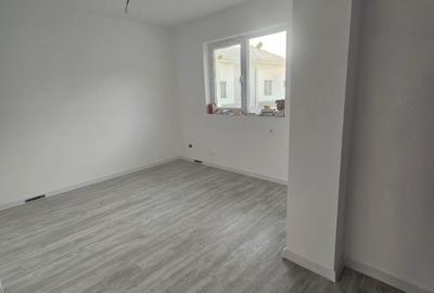 Vanzare Casa tip triplex/3 camere id nr 50 - 7