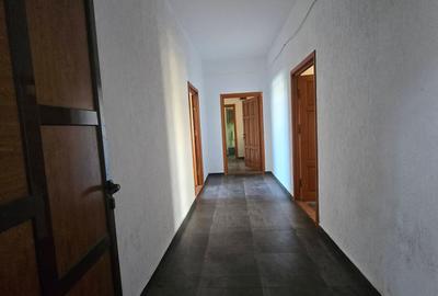 Clădire Spații Comerciale,Service, Showroom P+2,Calea Munteniei nr 34,Focșani - 40