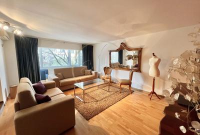 Apartament cu 3 camere decomandat, mobilat în Girocului