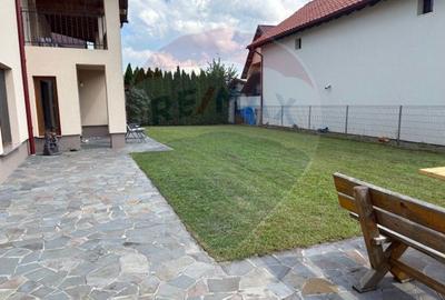 Casă / Vilă cu 5 camere de vânzare - 30
