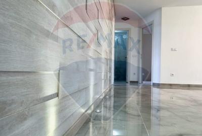 Apartament cu 4 camere de vânzare,  str. 1 Decembrie 1918 - 2