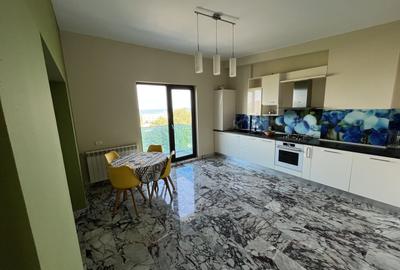 Penthouse cu Vedere Panoramica în Mamaia 295mp Utili și 47mp Terasă Parcare - 8
