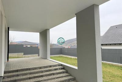 Vand casa cu 4 camere, 2 bai, suprafata utila 140 si teren 500 mp - 17