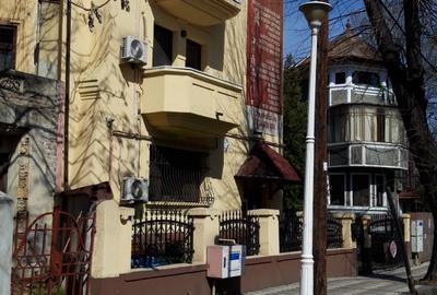 Vila 5 niveluri, Cotroceni. Clinica . Langa Facultatea de Medicina. 1,5 mil. - 2