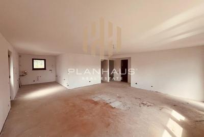 Casă cu 4 camere în Mocira