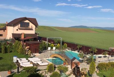 RESORT BRASOV - PISCINA - FOODCOURT - LAGUNA - 1