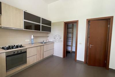 VILA CU 5 DORMITOARE IN COMPLEX REZIDENTIAL - 3