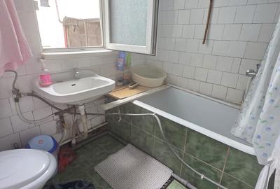 OCAZIE ! CENTRU PIATA UNIRII 2 CAMERE 2 BALCOANE + BOXA ETAJ 1 PRET 78.500 EURO - 13