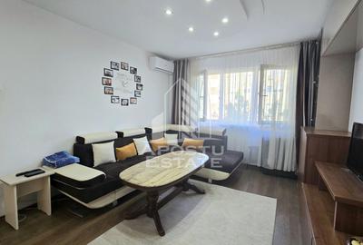Apartament cu 4 camere semidecomandat în Dacia