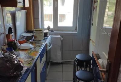 Apartament 3 camere- Zona Sud - etaj 2 - 50 mp  -58000 euro - 6